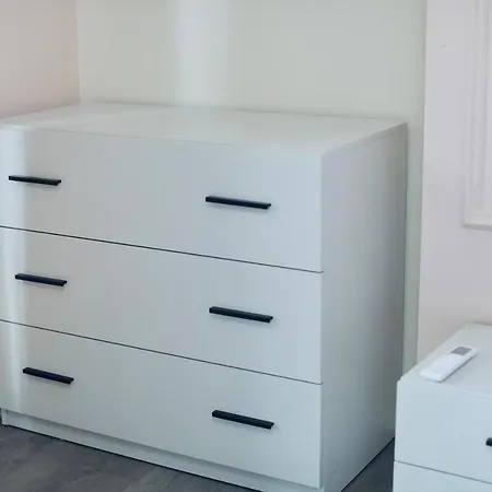 Miku - Unique 3 Bedroom At Olympic *