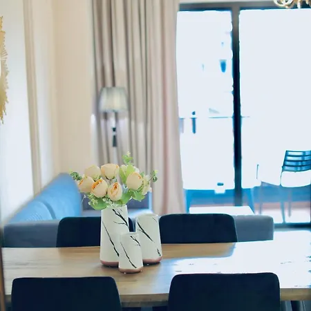 Miku - Unique 3 Bedroom At Olympic تيرانا