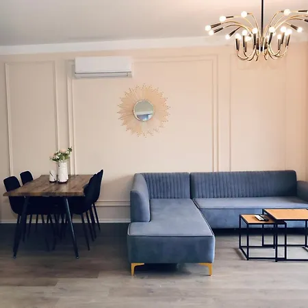 Miku - Unique 3 Bedroom At Olympic Apartment