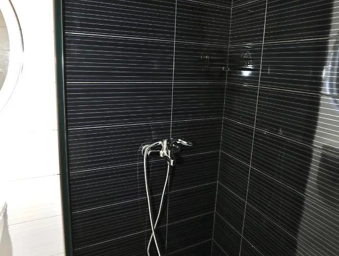 Miku - Unique 3 Bedroom At Olympic Appartement Tirana