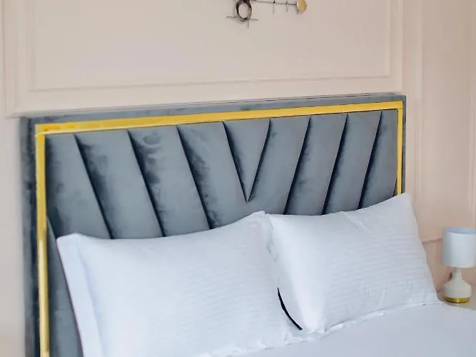 Miku - Unique 3 Bedroom At Olympic Apartament