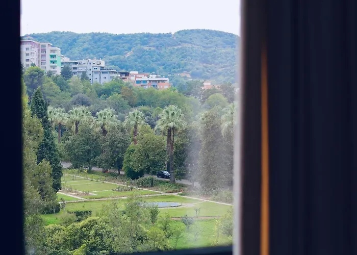 Appartement Miku - Unique 3 Bedroom At Olympic Tirana