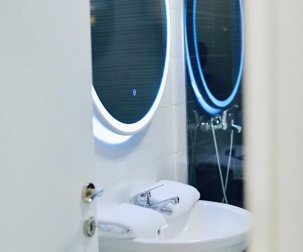 Miku - Unique 3 Bedroom At Olympic Appartement *